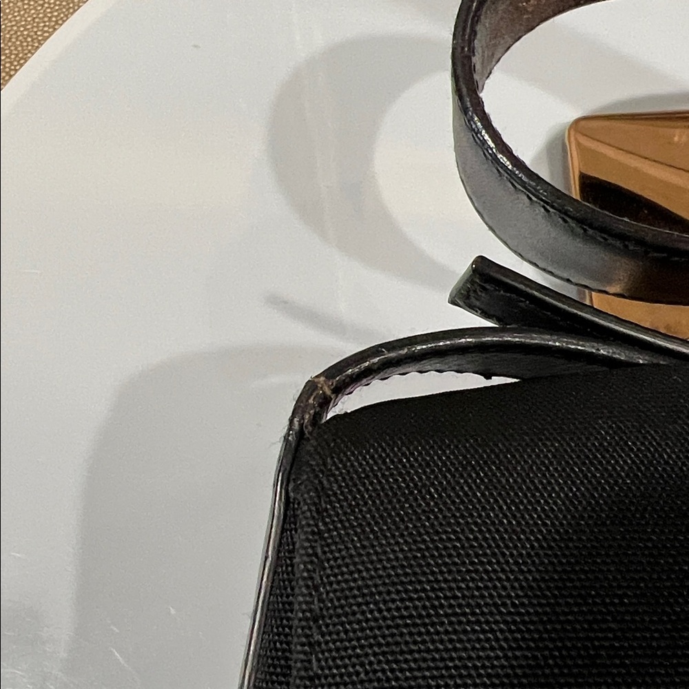 Gucci Jackie Black Shoulder Bag with Piston Lock EUC - Picture 15 of 17